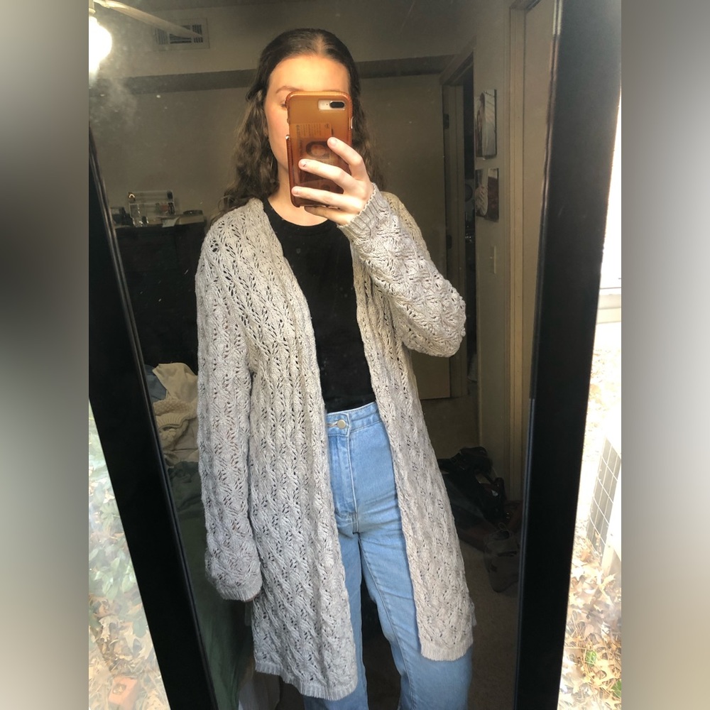 Leo & Nicole Grey Knit Cardigan